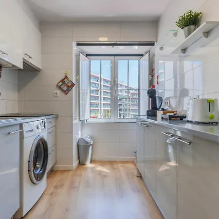 Bridge Spot By Lovelystay * Лиссабон